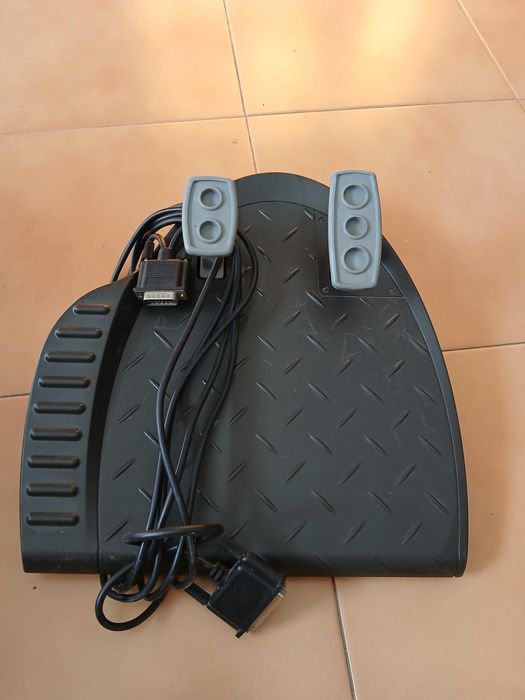 Volante Logitech WingMan Formula