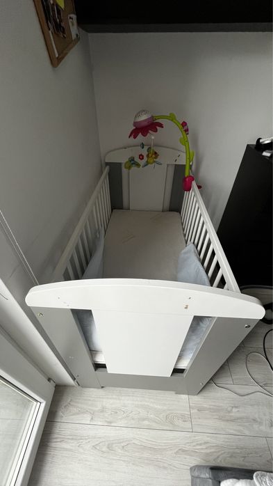 Łóżeczko dziecięce + materac