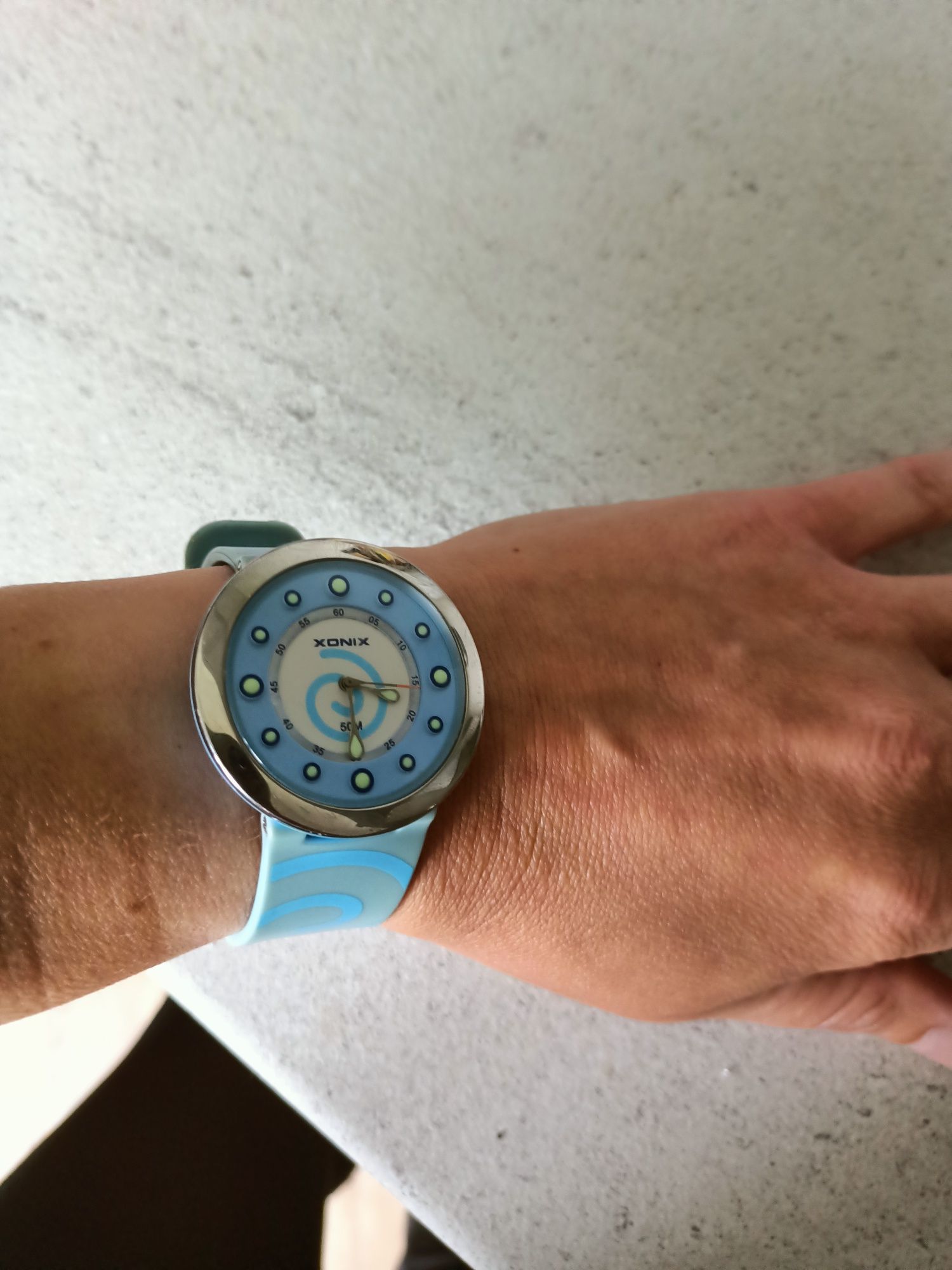 Zegarek xonix jak nowy.