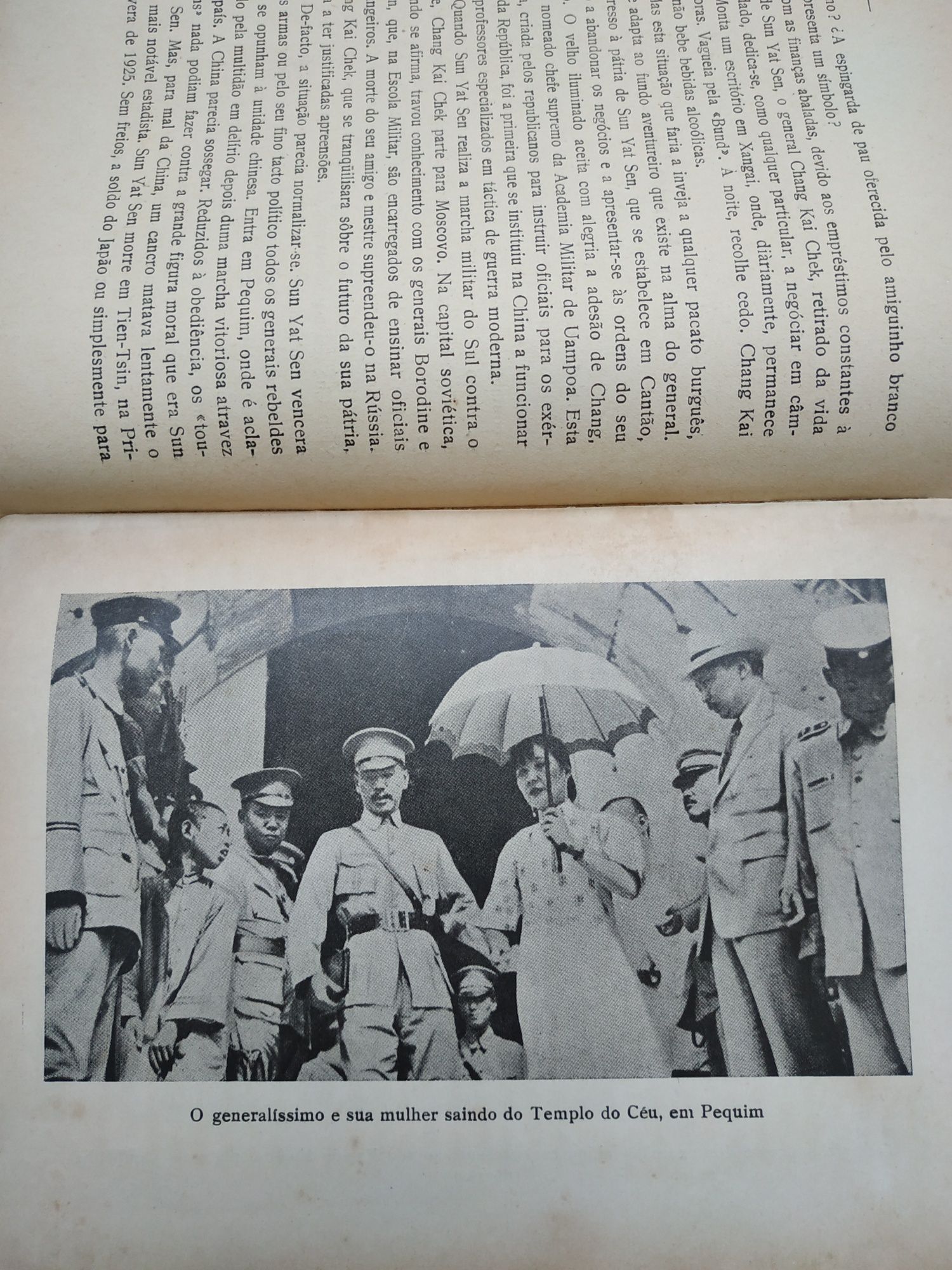 Livro CHANG KAI CHEK de 1941