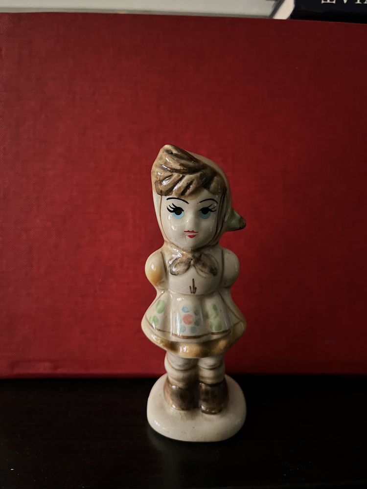 Porcelanowa figurka