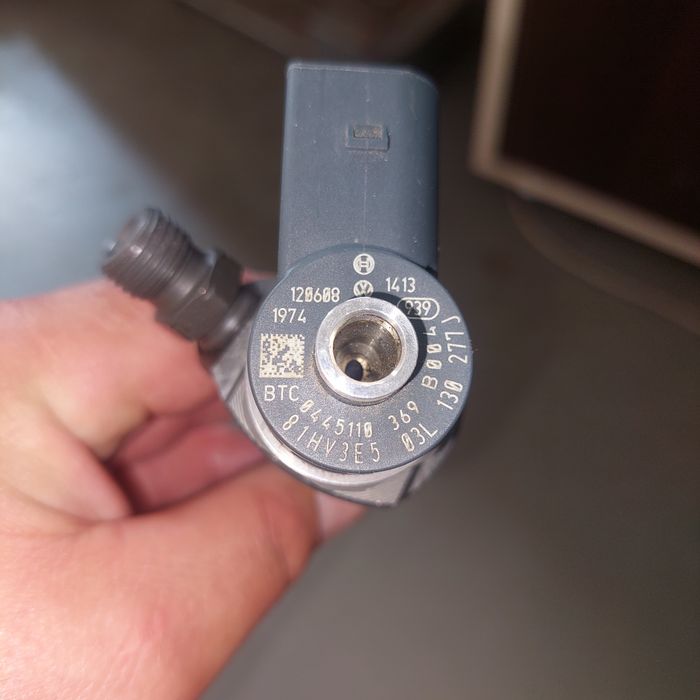 Форсунка Volkswagen passat B7 scoda octavia.