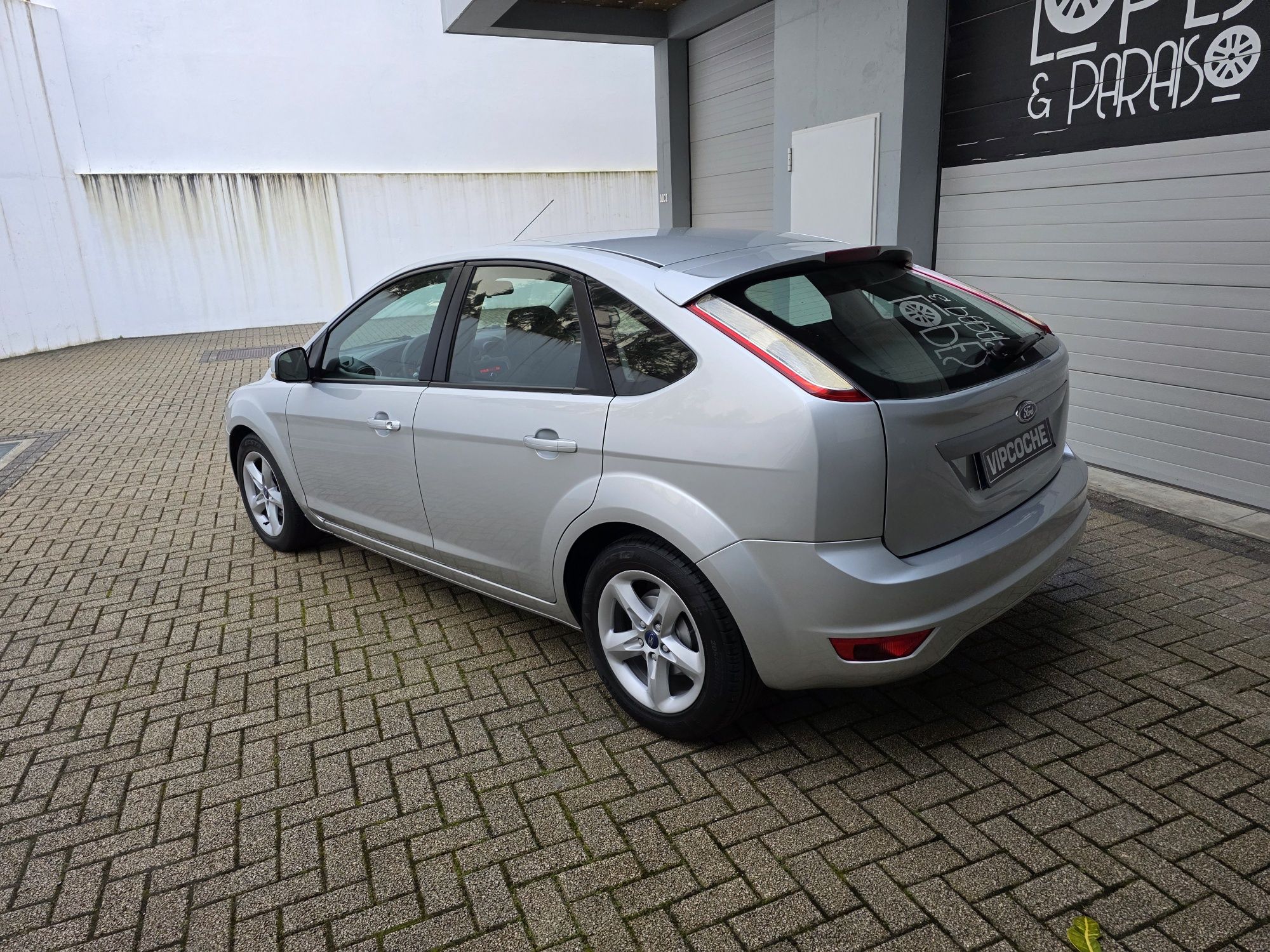 FORD FOCUS Trend 1.6TDCI 90CV - Desde 90€/mês - Garantia