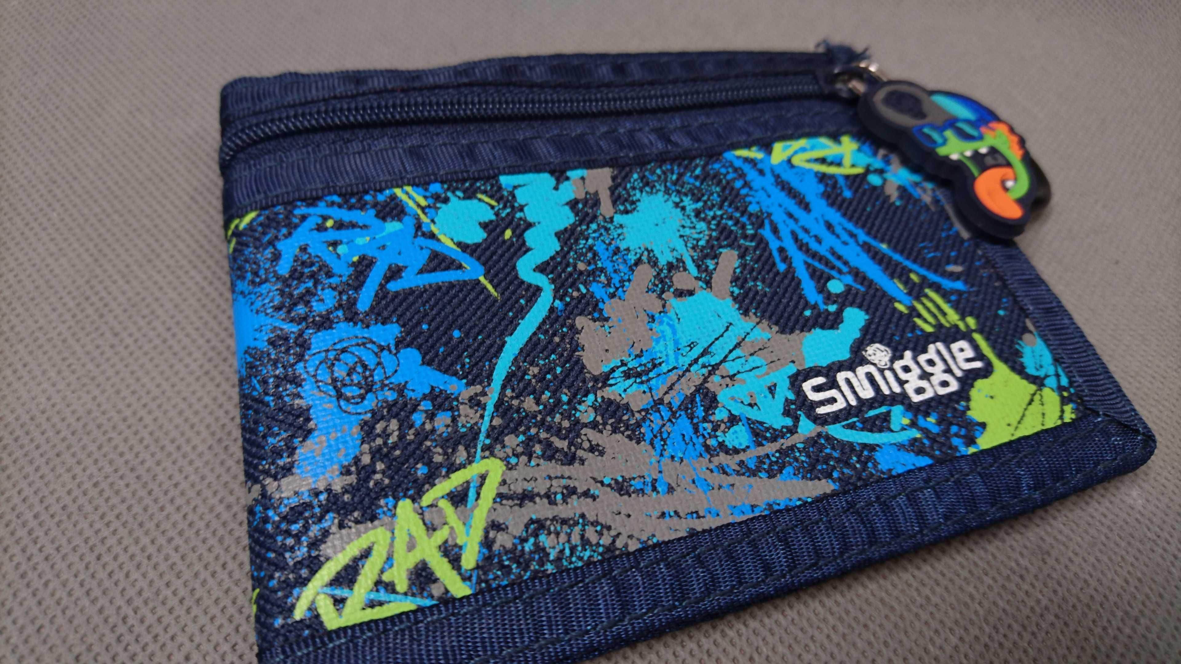 Smiggle Wallet Colour Blast Pocketbook Graffiti Portfel