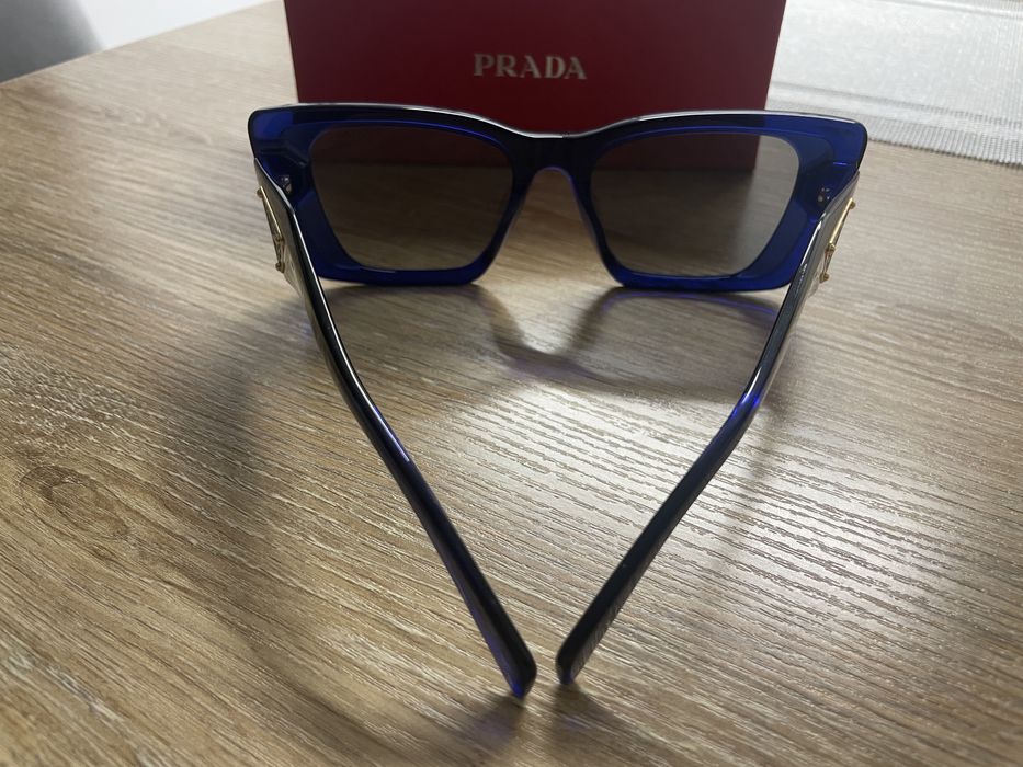 Продам очки prada женские оригинал