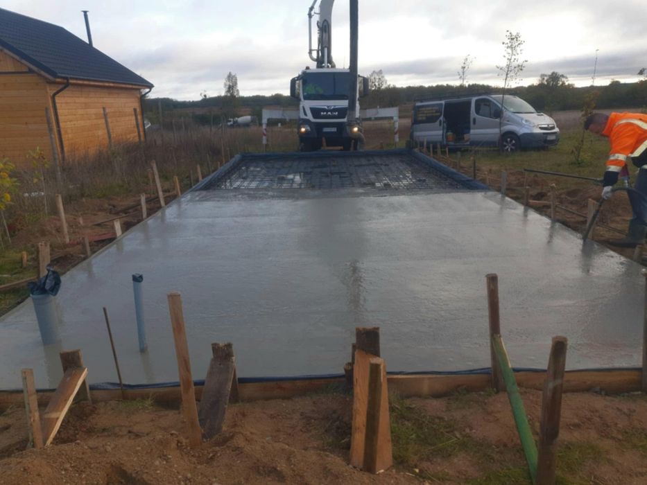 Płyty fundamentowe, pokrycia dachowe, obory, chlewnie, budowa domów,