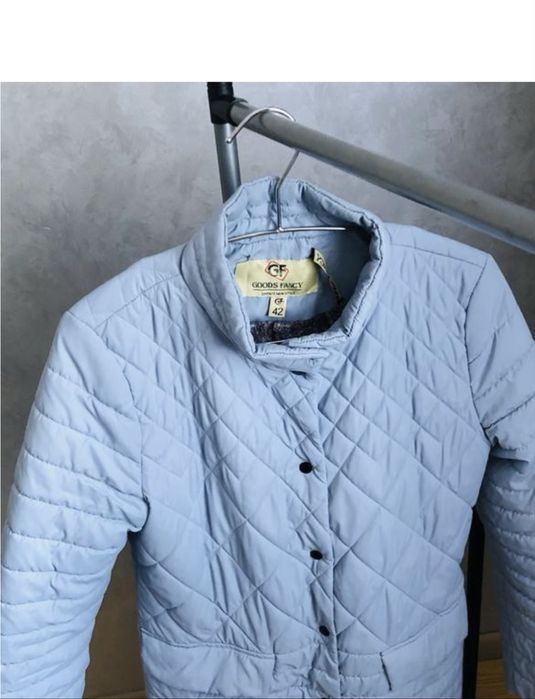 Пальто ідеальнйи стан , осінь- весна