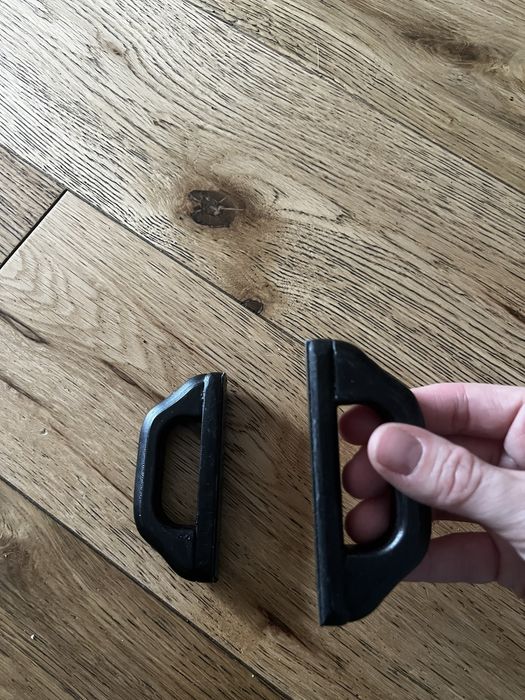 Klamki uchwyty samoprzylepne balkon