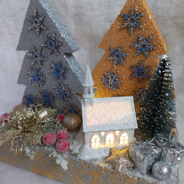 Dekoracja świąteczna, kapliczka LED