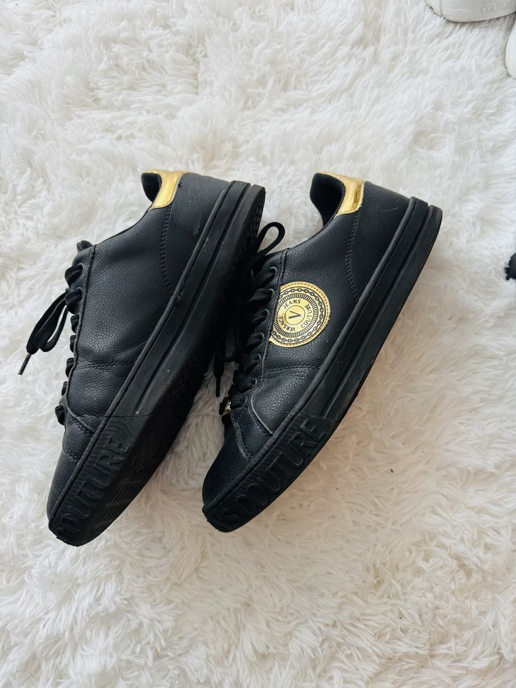 Versace Jeans Coulture  V Emblem 88 Court