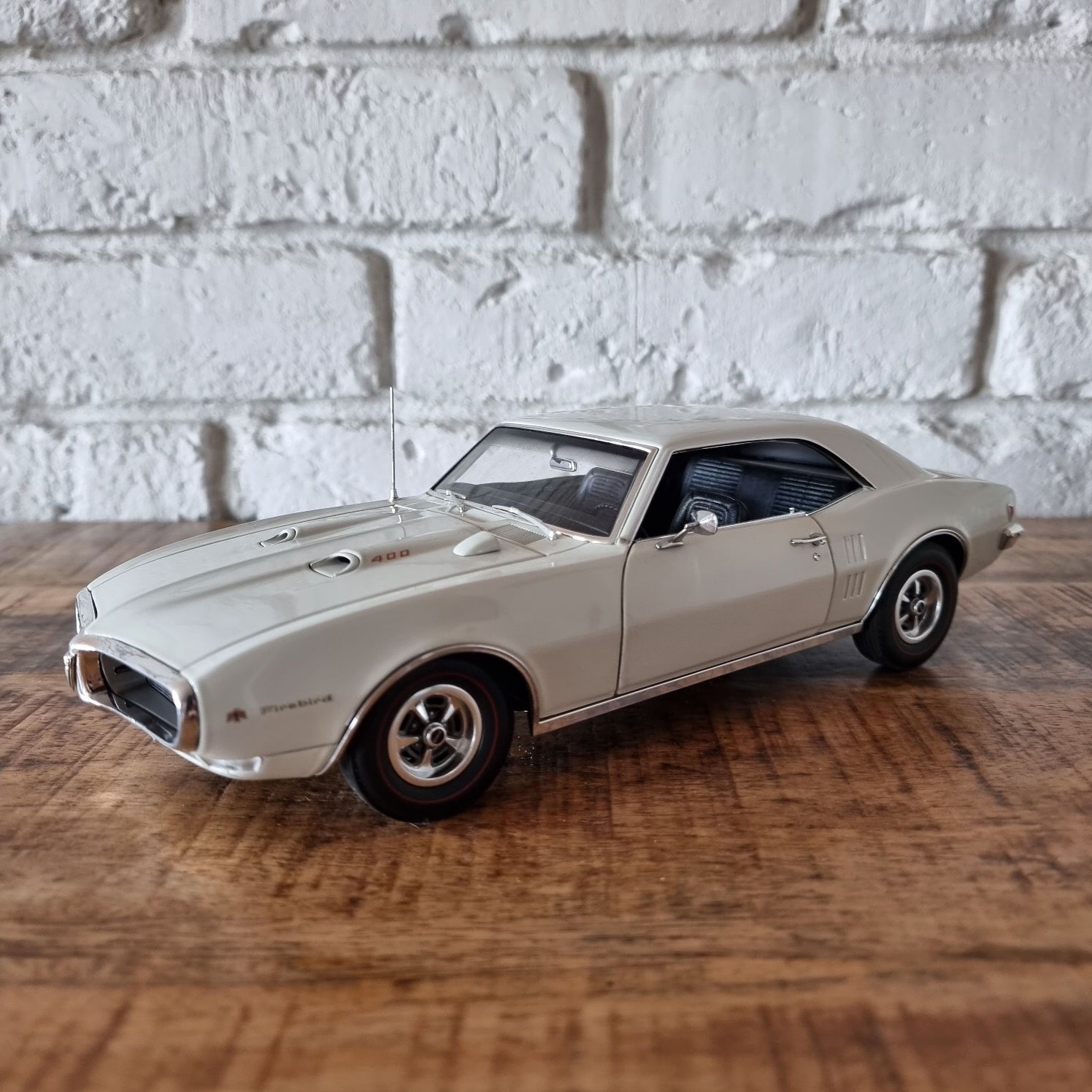 Pontiac Firebird 68 ACME 1:18