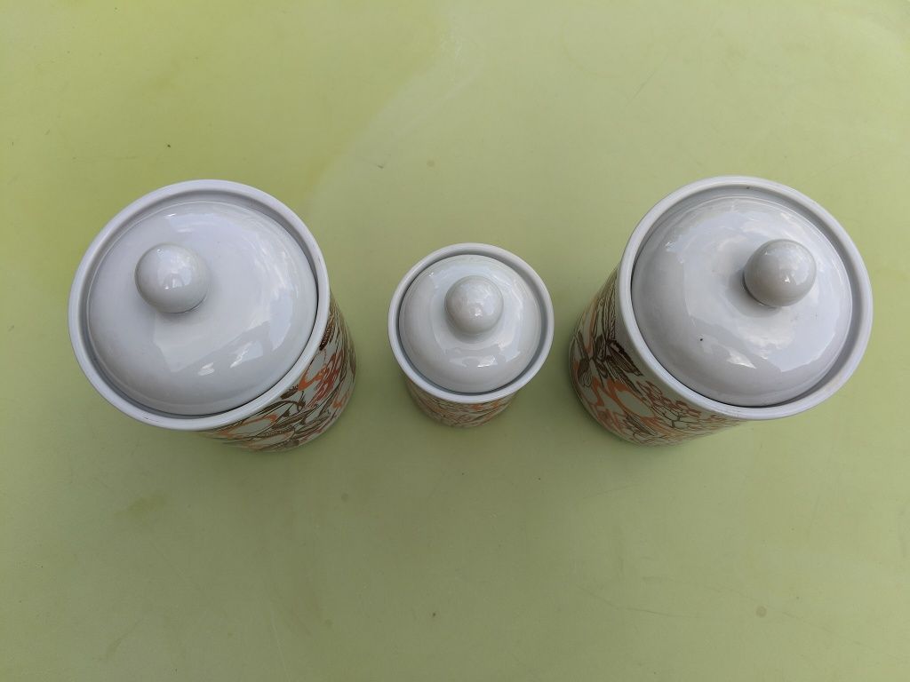 Porcelanowe pojemniki bogucic
