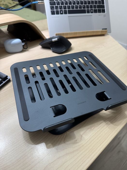 Продам HAGIBIS підставку для ноутбука