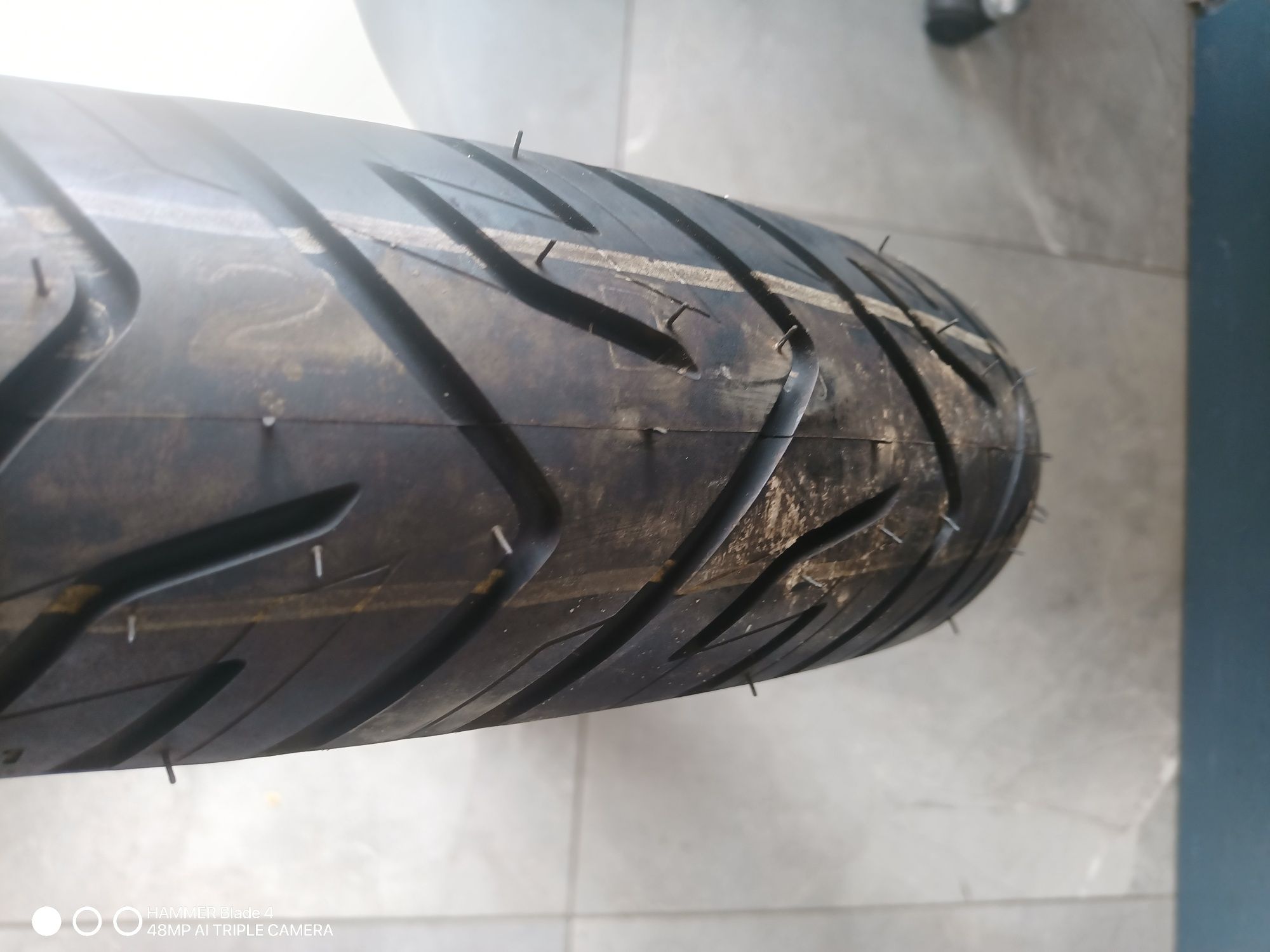 Bridgestone 90/90 r21  nowa 18 rok