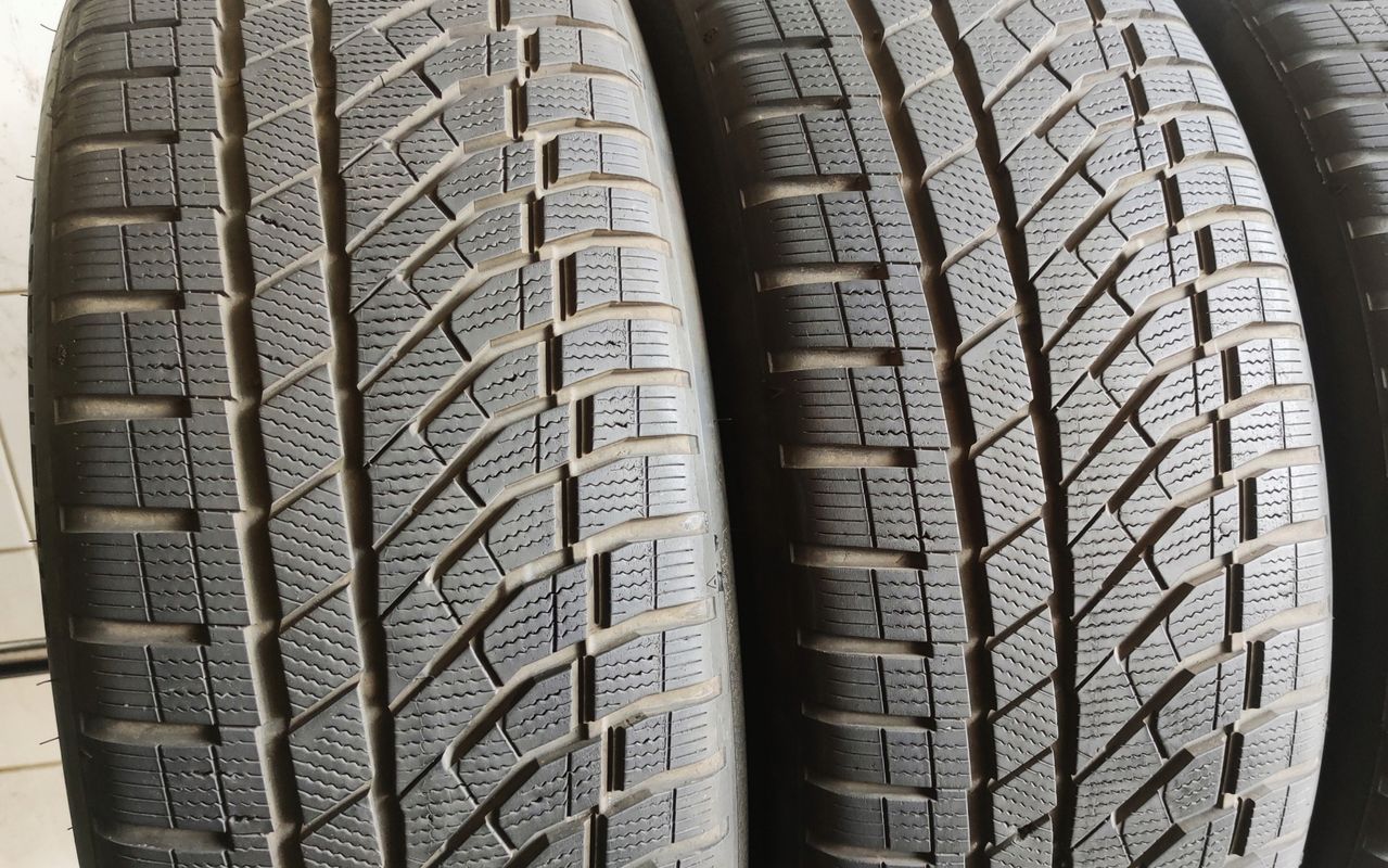 4x 235/45r18 Falken Eurowinter Hs02 Pro 98v 2023/24r D/B/70dB Jak Nowe