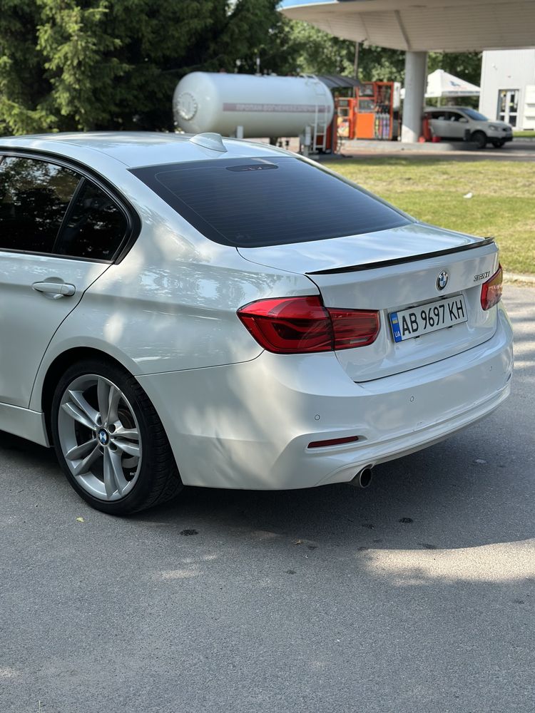 Продам BMW f30 2017рік
