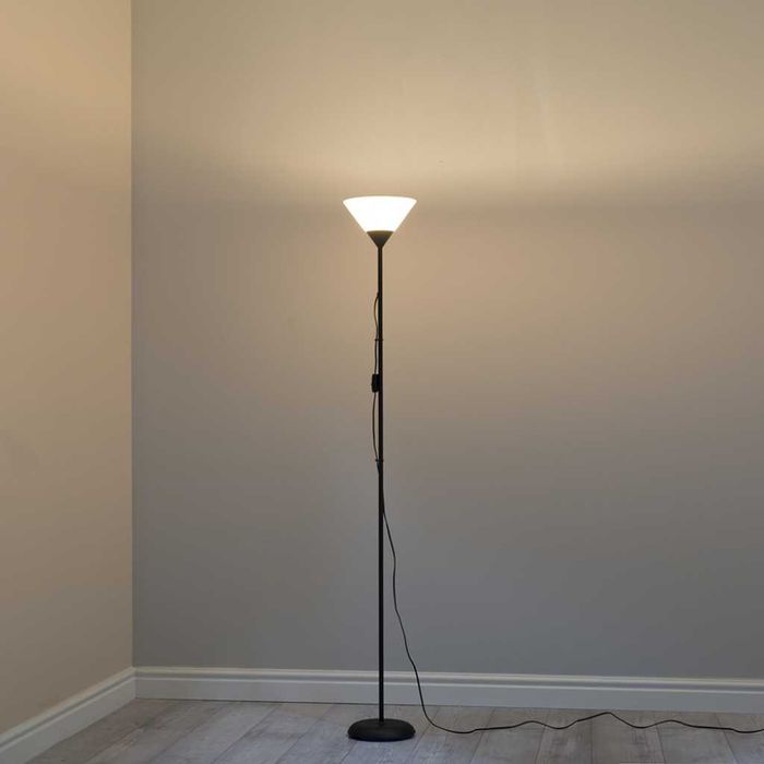 Торшер світильник підлоговий чорний