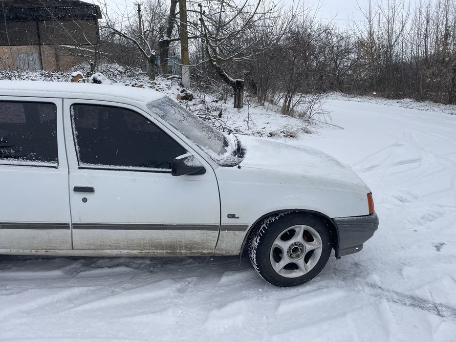 Opel kadett.