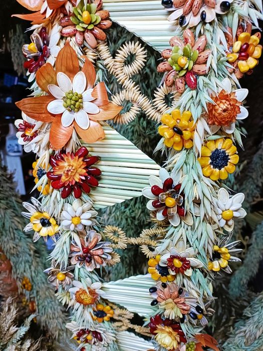 Wieniec dożynkowy, korona dożynkowa