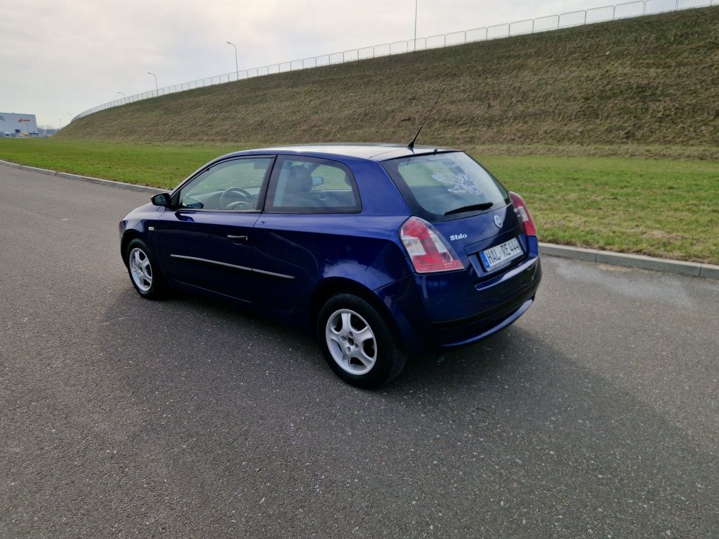 Fiat Stilo 1.4 16V 90KM
Rok: 2005