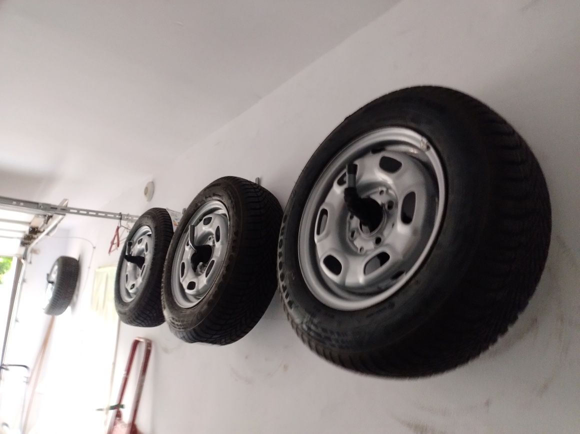 Firestone multiseason 2 175/70 R13 86T XL + felgi po renowacji