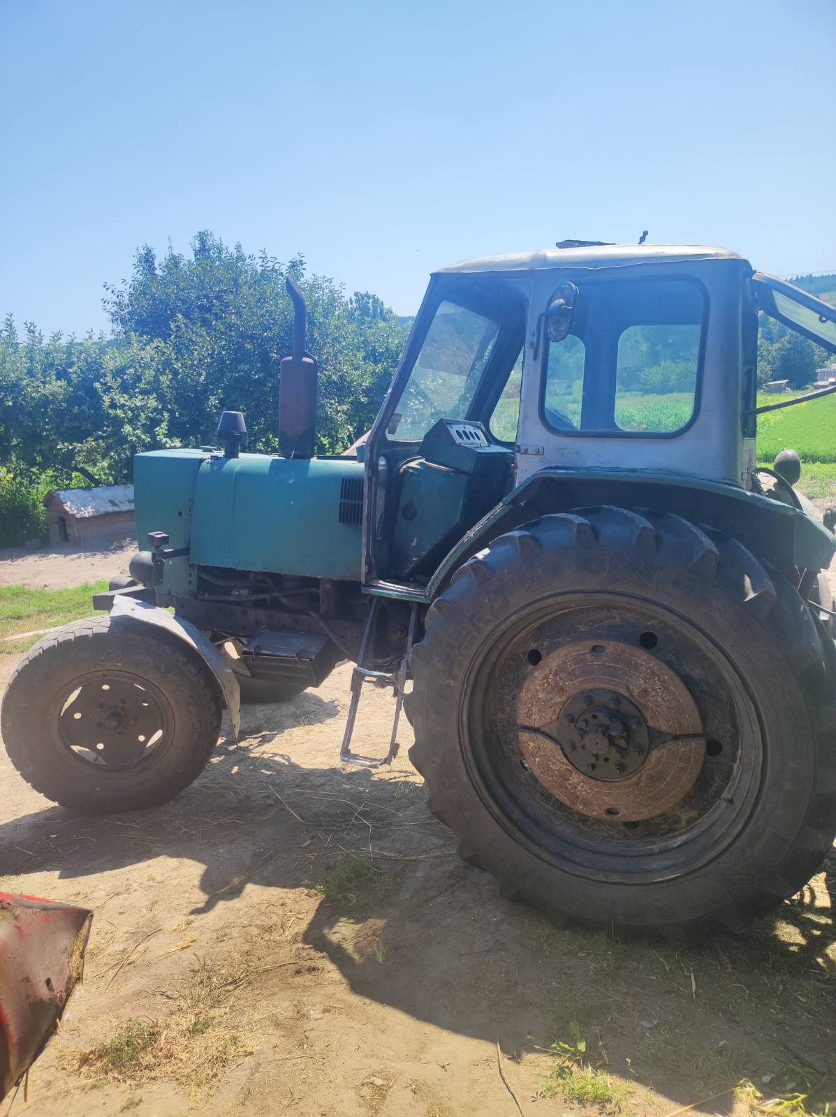 Продам ЮМЗ-6 на дозаторі