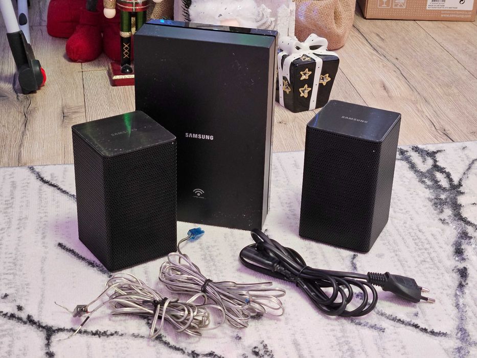 Samsung SWA-8000S – Bezprzewodowe głośniki tylne do soundbara, 160W