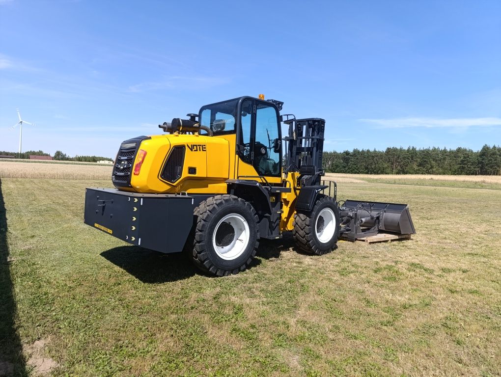 OdRęki - Wózek widłowy 4x4 - 5 ton - 5 m - ładowarka przegłubowa łyżka