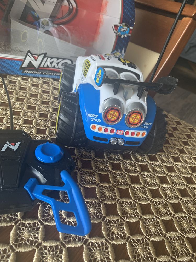 Samochód zdalnie sterowany Nikko nano vaporizr 2 amfibia pływa