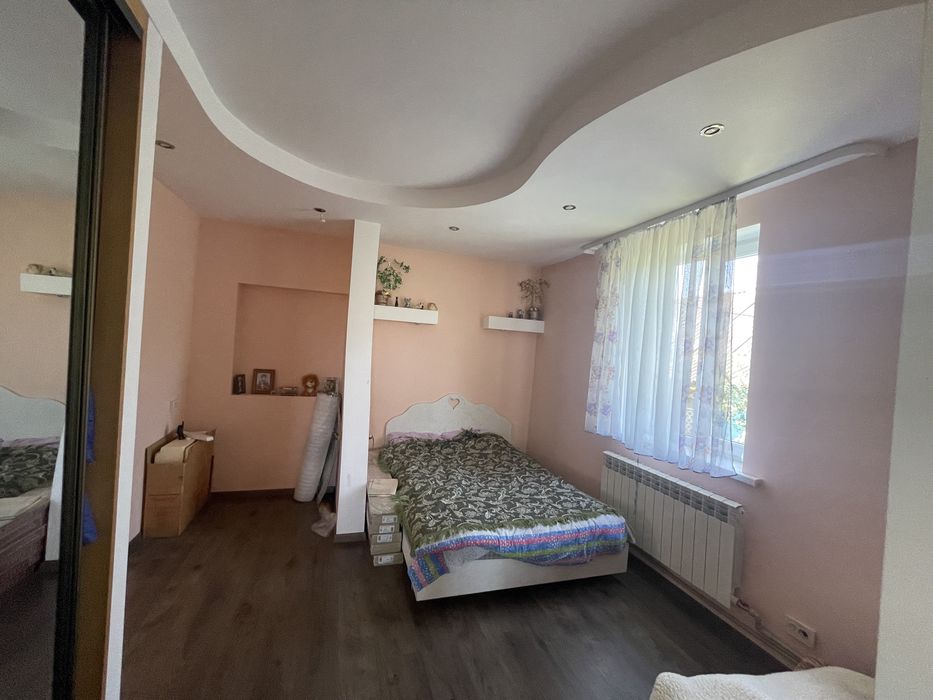 Продається хата в с. Хрінники Рівненської області.