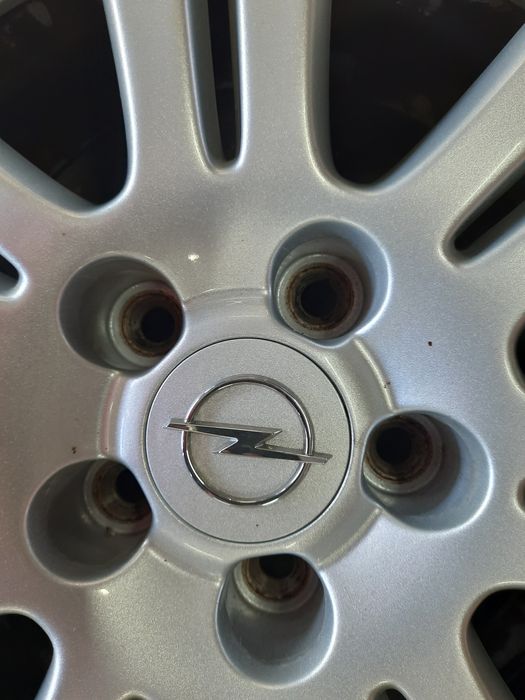 (0162) Felgi 16" 5x110 ET 39 6,5j - Opel