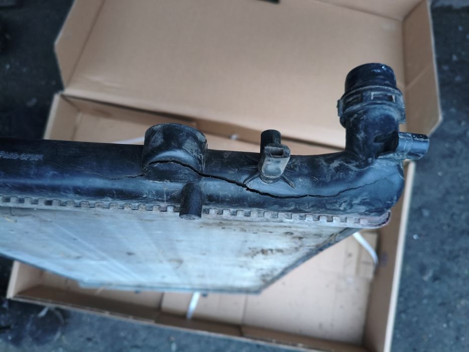 Радиатор охлаждения Profit PR9523A2 VW, audi, skoda, seat под ремонт