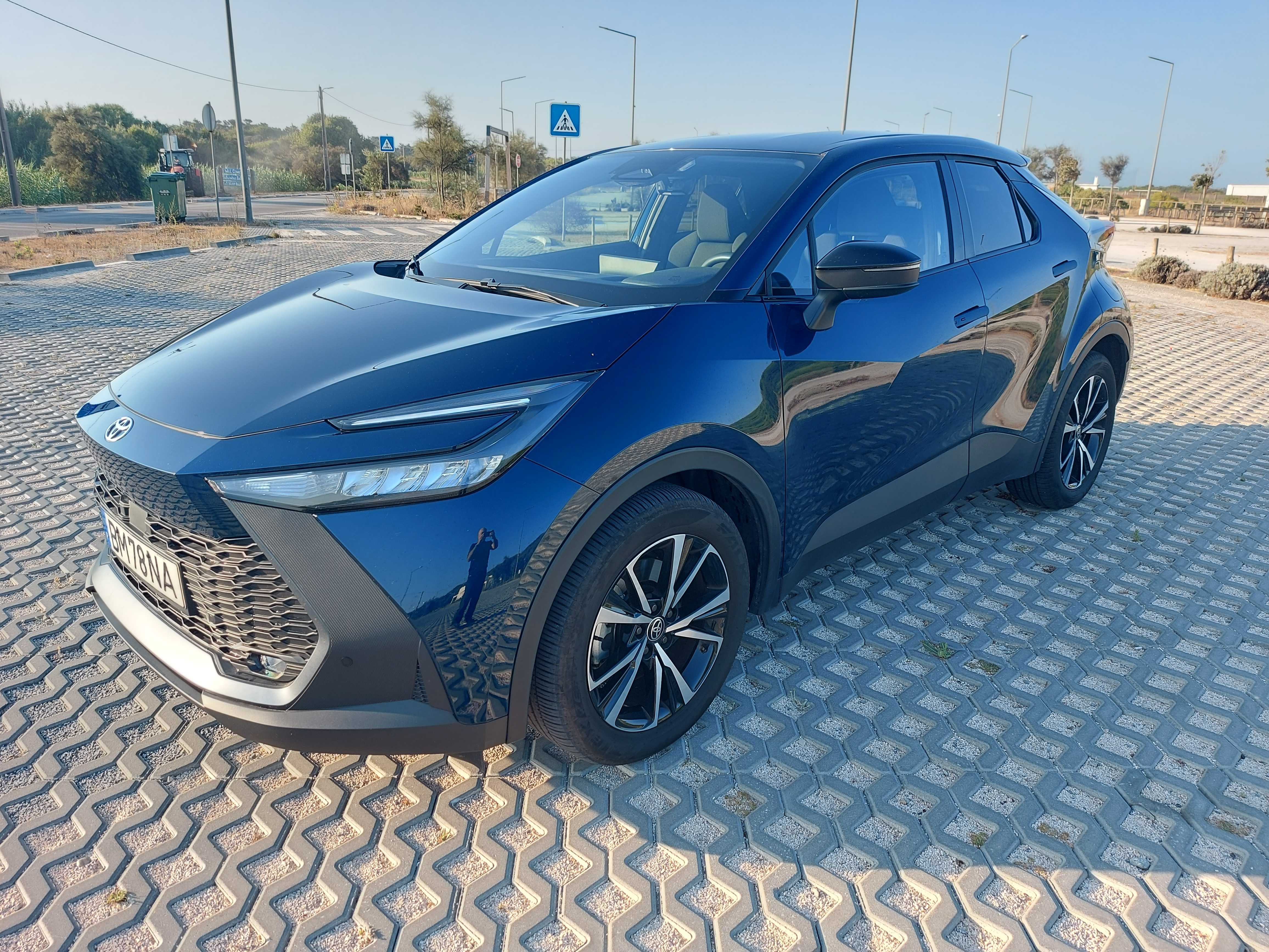 Toyota  CHR  Business - 2.0  Plug In  223 cv  07/ 2024