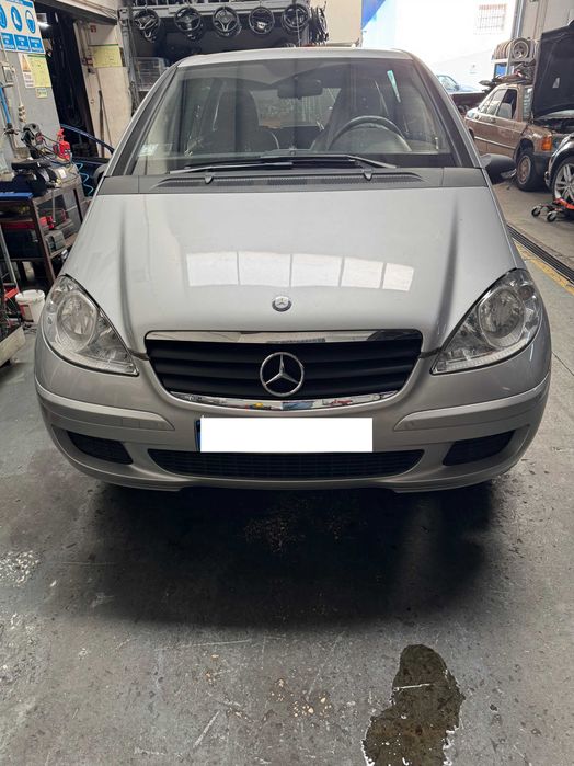 Mercedes Classe A 150 a gasolina W169 para peças