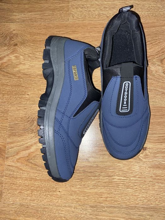 Чоловічі кросівки