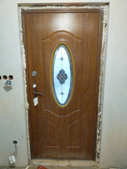 Drzwi na budowę / Drzwi budowlane z ościeżnicą