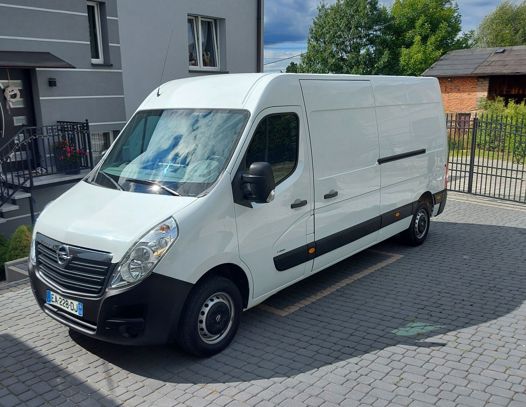 Wypożyczalnia samocodów,Wynajem busa, dostawczak ,transport mebli