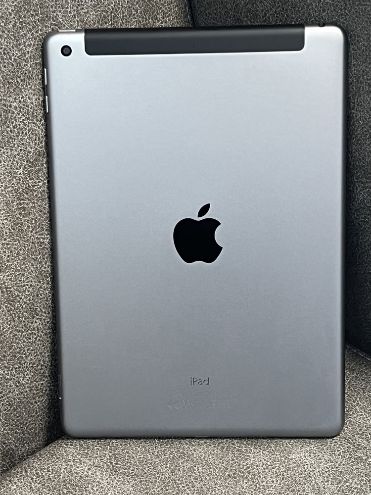 Планшет 9.7’ iPad 6-покоління 32GB Space Gray LTE Айпад сімка