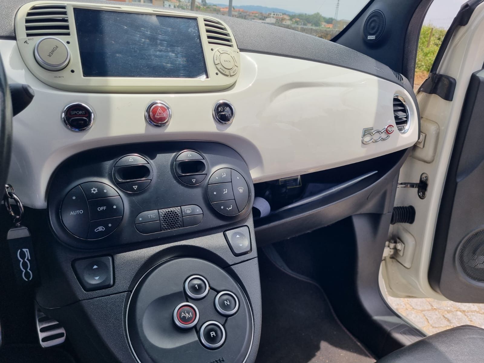 Fiat 500 Abarth.