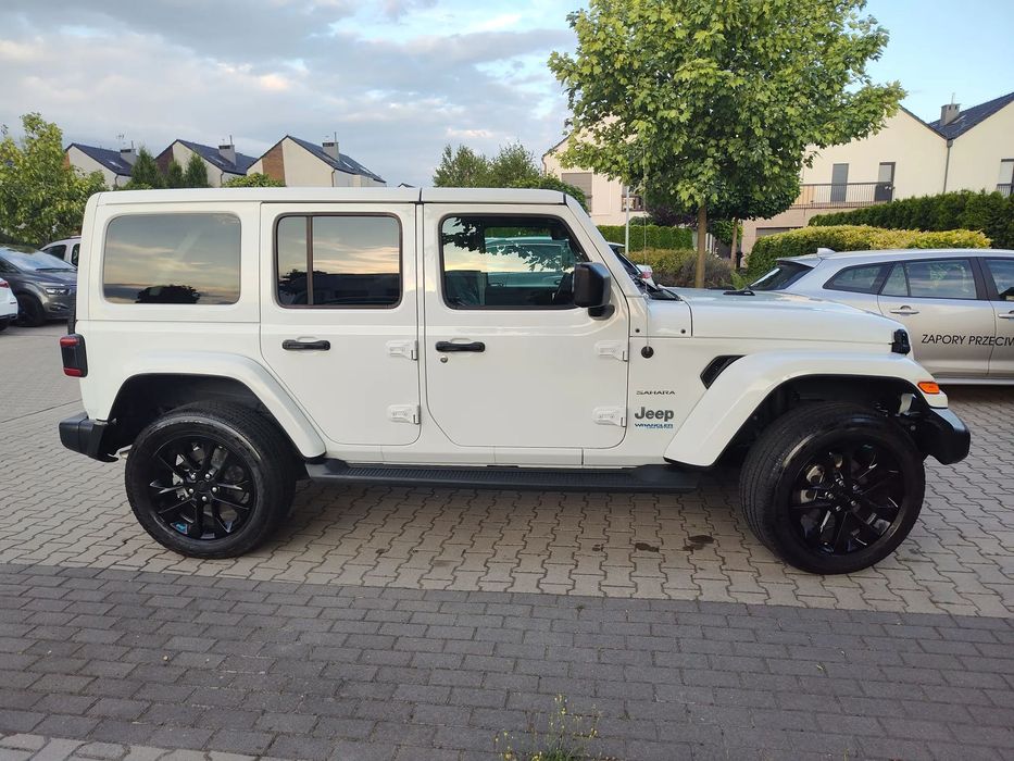 Jeep Wrangler Jeep Wrangler 2022 4XE Plug-in wersja Sahara - piękny egzemplarz