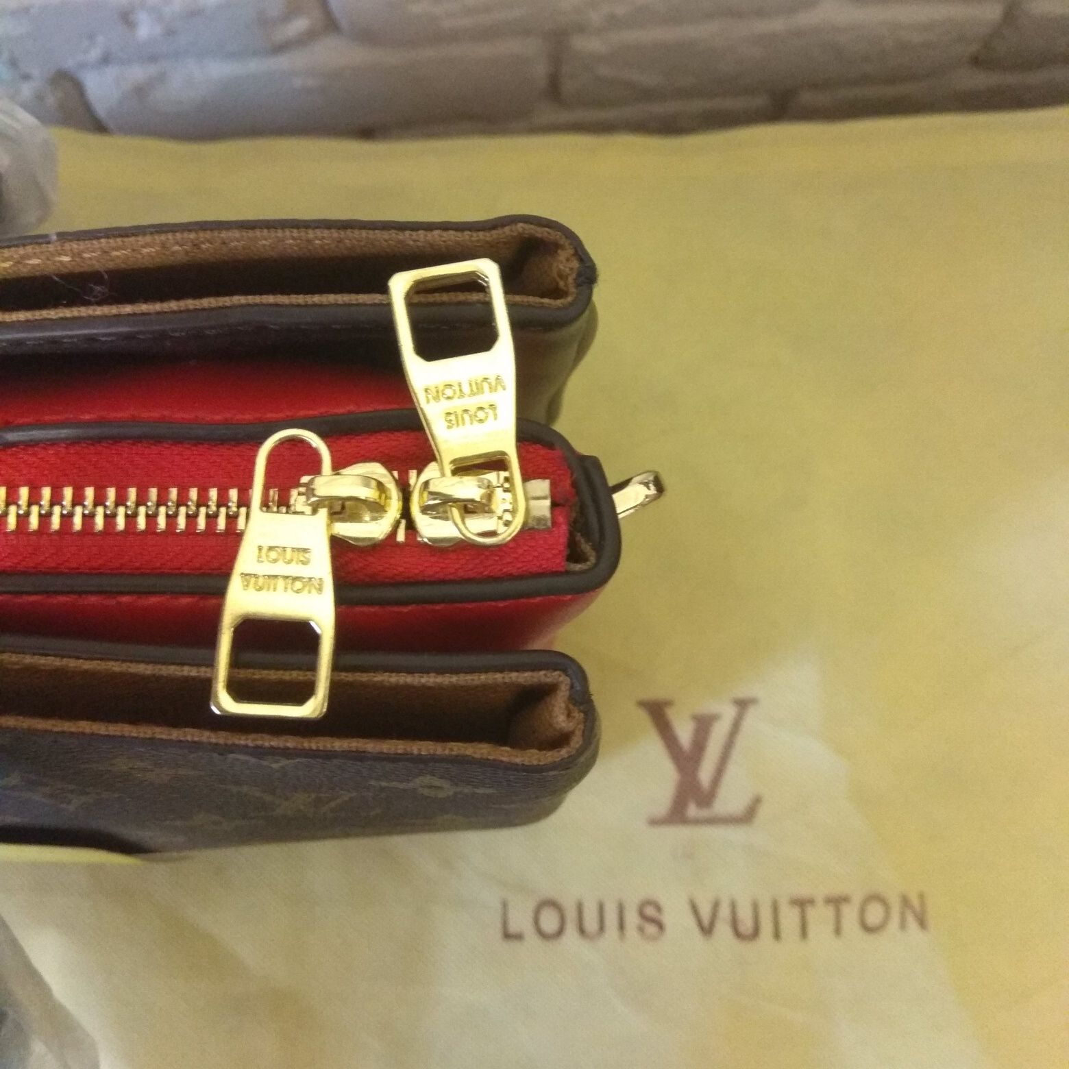 Сумка классическая Луи Витон LOUIS VUITTON