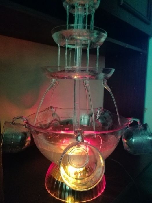 Фотозона, Весільна арка. Алкогольний фонтан. Декор. Оренда- Продаж