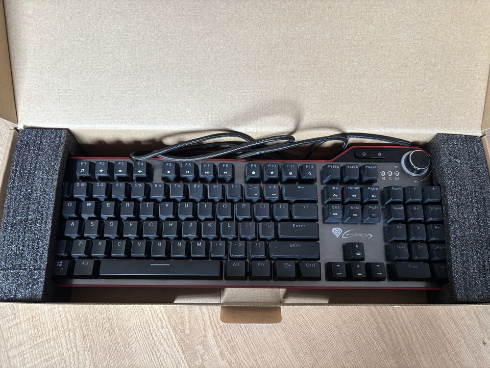 Klawiatura mechanichna Genesis RX85