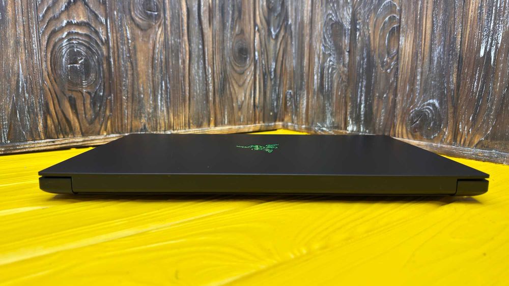 РОЗПРОДАЖ! Ноутбук в Металевому Корпусі Razer Blade 15 RZ09-0349