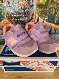 Кроссовки New Balance, размер 23