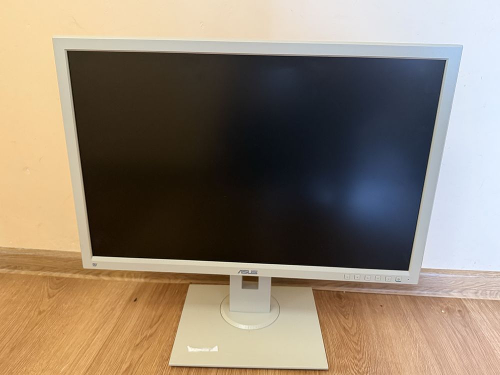 Zestaw komputerowy Dell Optiplex 7040 + Monitor + Klawiatura i mysz