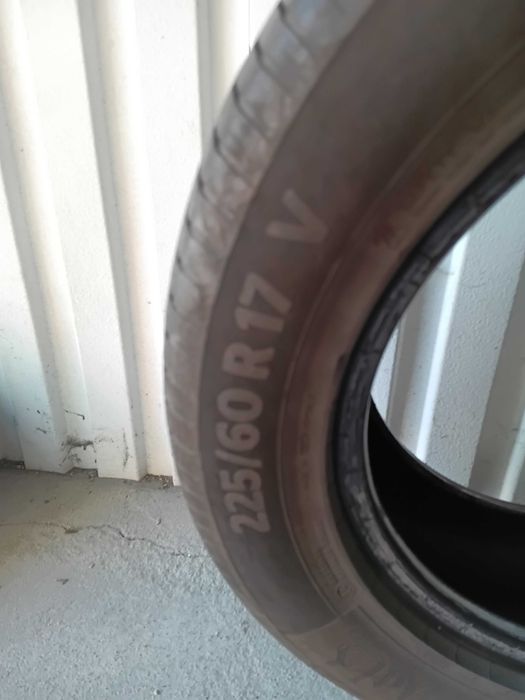 UŻYWANE OPONY Continental UltraContact 225/60R17 99 v (LETNIE)