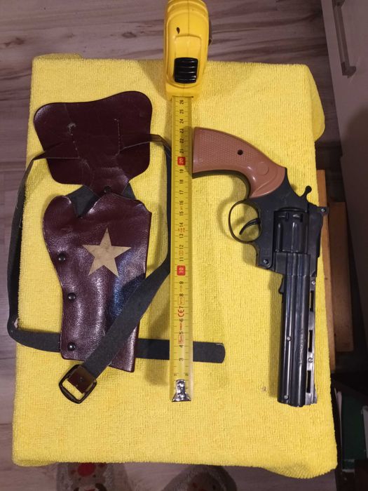 pistolet szeryfa + kabura + pasek