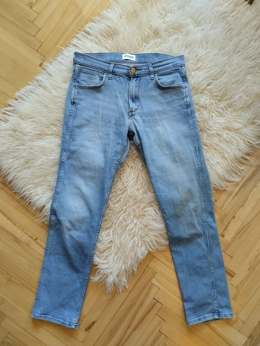 Spodnie dżinsowe Wrangler Greensboro jasne W30 L32 jeansy dżinsy