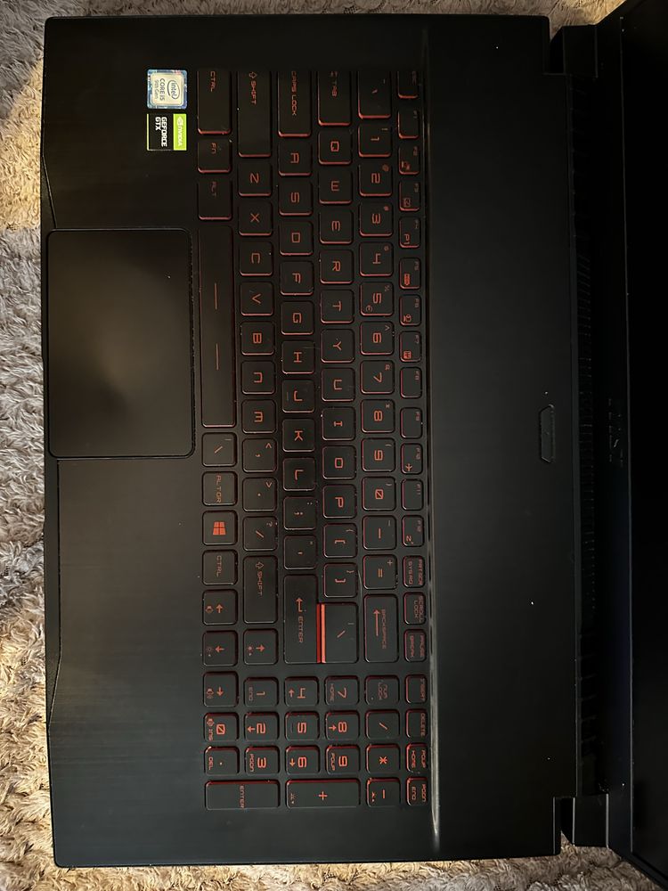 MSI GF75 17”|i-5-9300H|RTX1650|SSD 256GB|WINDOWS 10|NOWA BATERIA